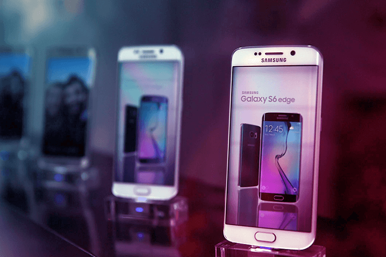 Samsung выпустила новый премиальный смартфон, который выглядит шикарно